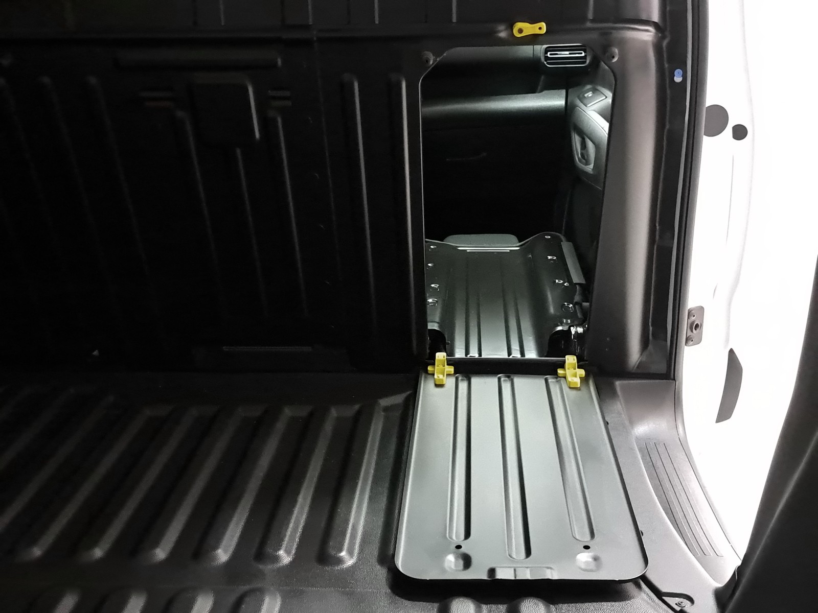 OPEL Combo 15DT, E6.4 & MT6 Start/Stop  75 kW100cv
