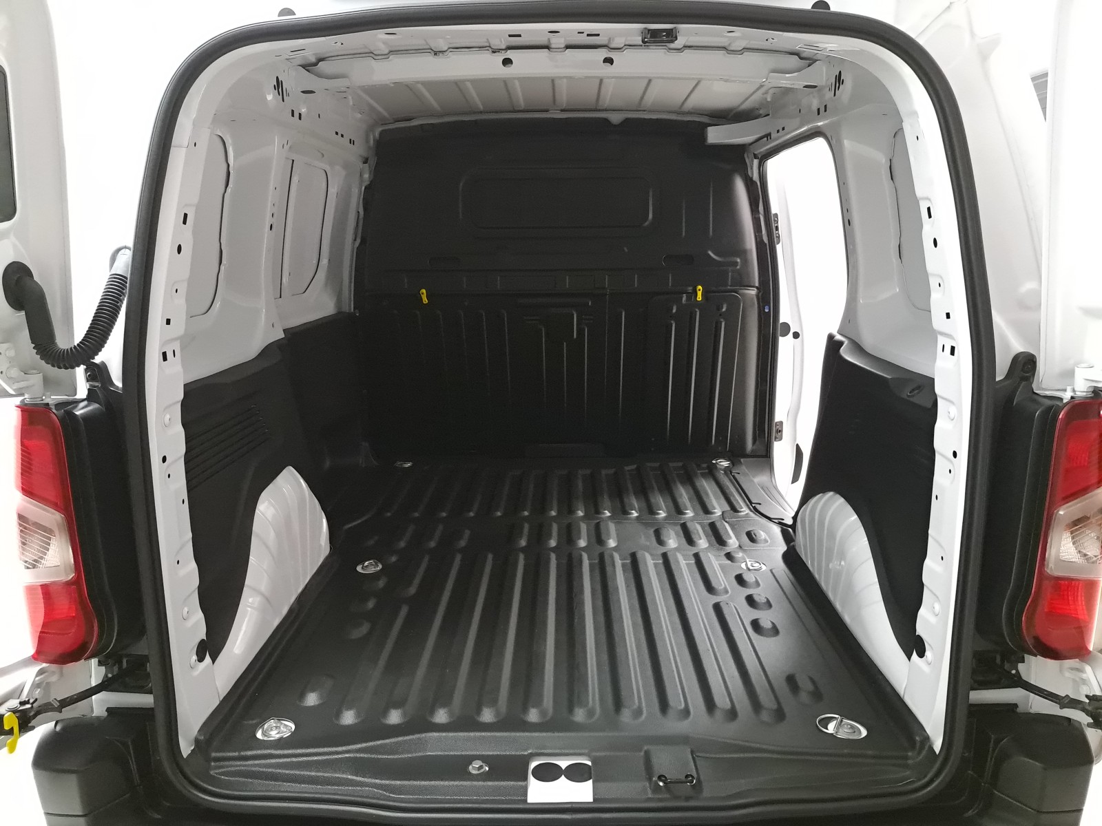OPEL Combo 15DT, E6.4 & MT6 Start/Stop  75 kW100cv