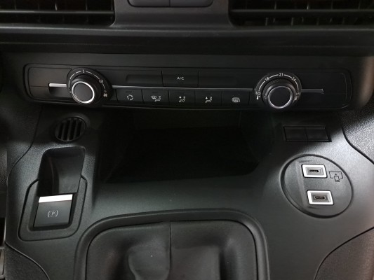 OPEL Combo 15DT, E6.4 & MT6 Start/Stop  75 kW100cv