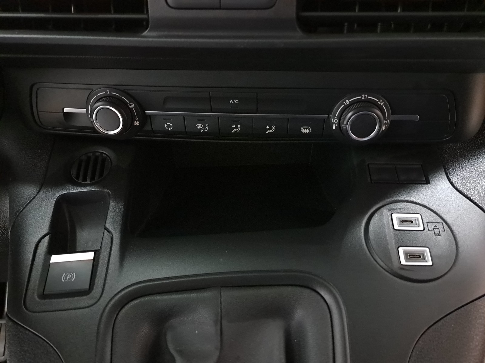 OPEL Combo 15DT, E6.4 & MT6 Start/Stop  75 kW100cv