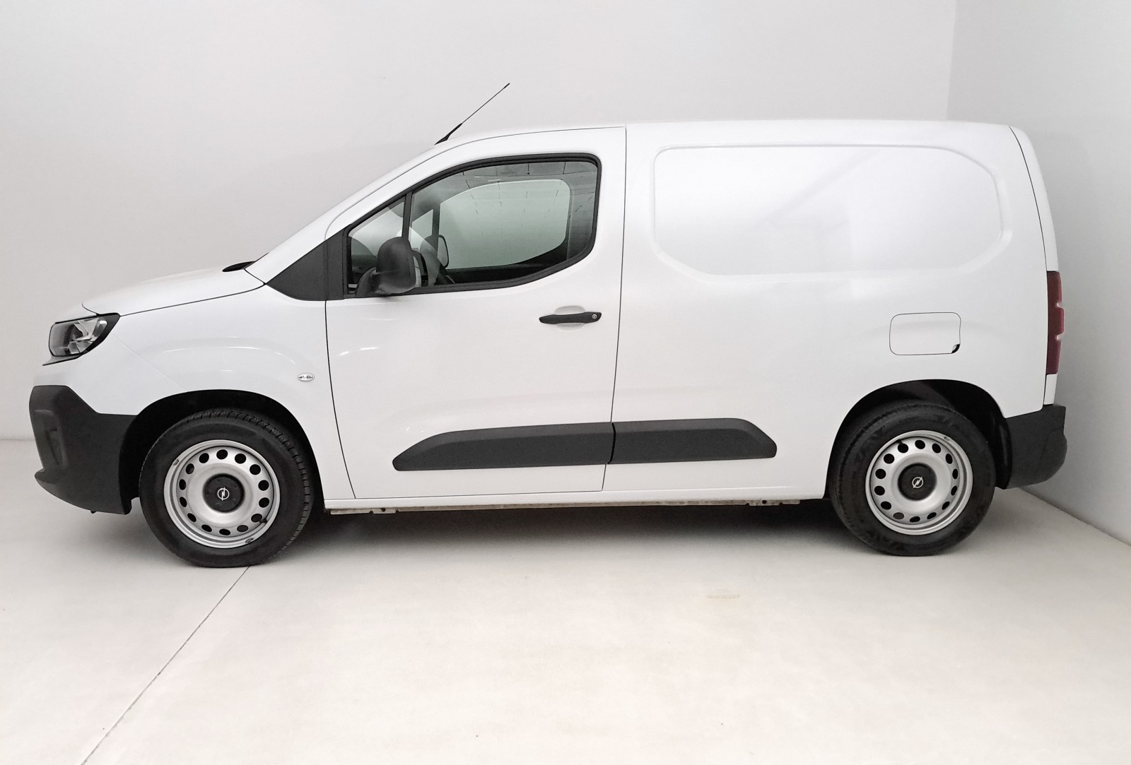 OPEL Combo 15DT, E6.4 & MT6 Start/Stop  75 kW100cv