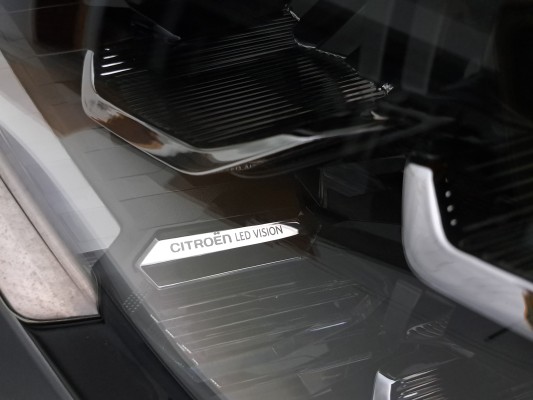 CITROËN ë-C4 50kWh 136cv Automático Shine
