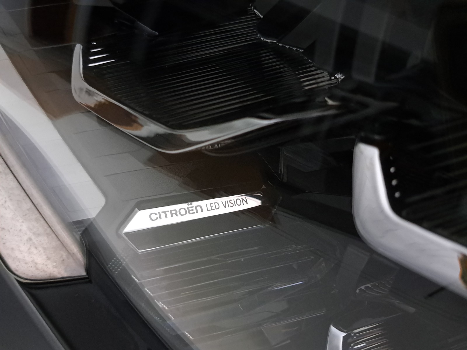 CITROËN ë-C4 50kWh 136cv Automático Shine