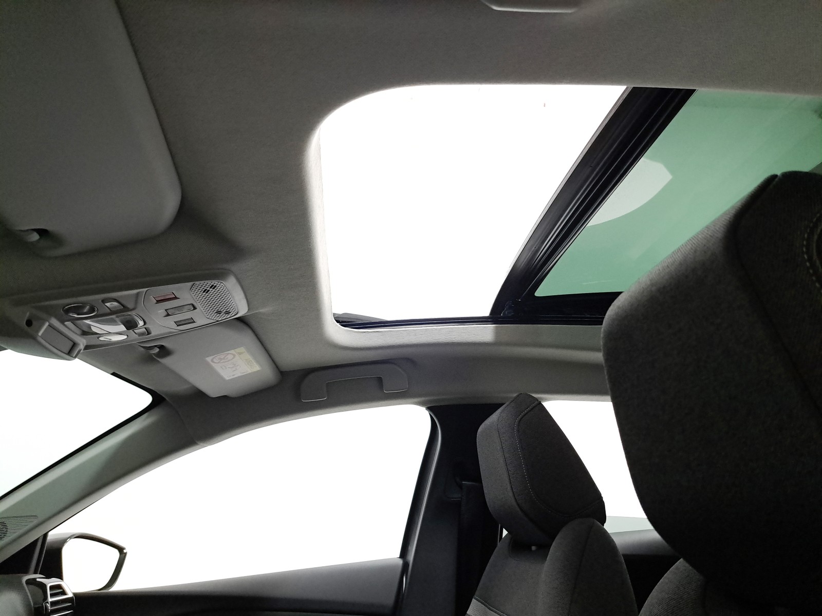 CITROËN ë-C4 50kWh 136cv Automático Shine