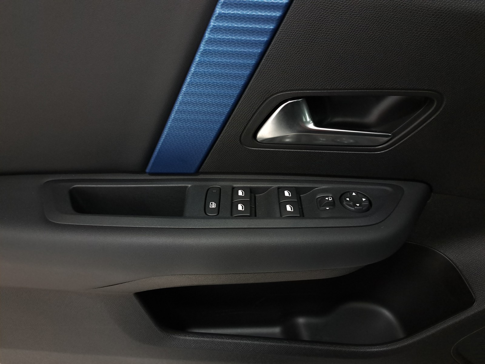 CITROËN ë-C4 50kWh 136cv Automático Shine