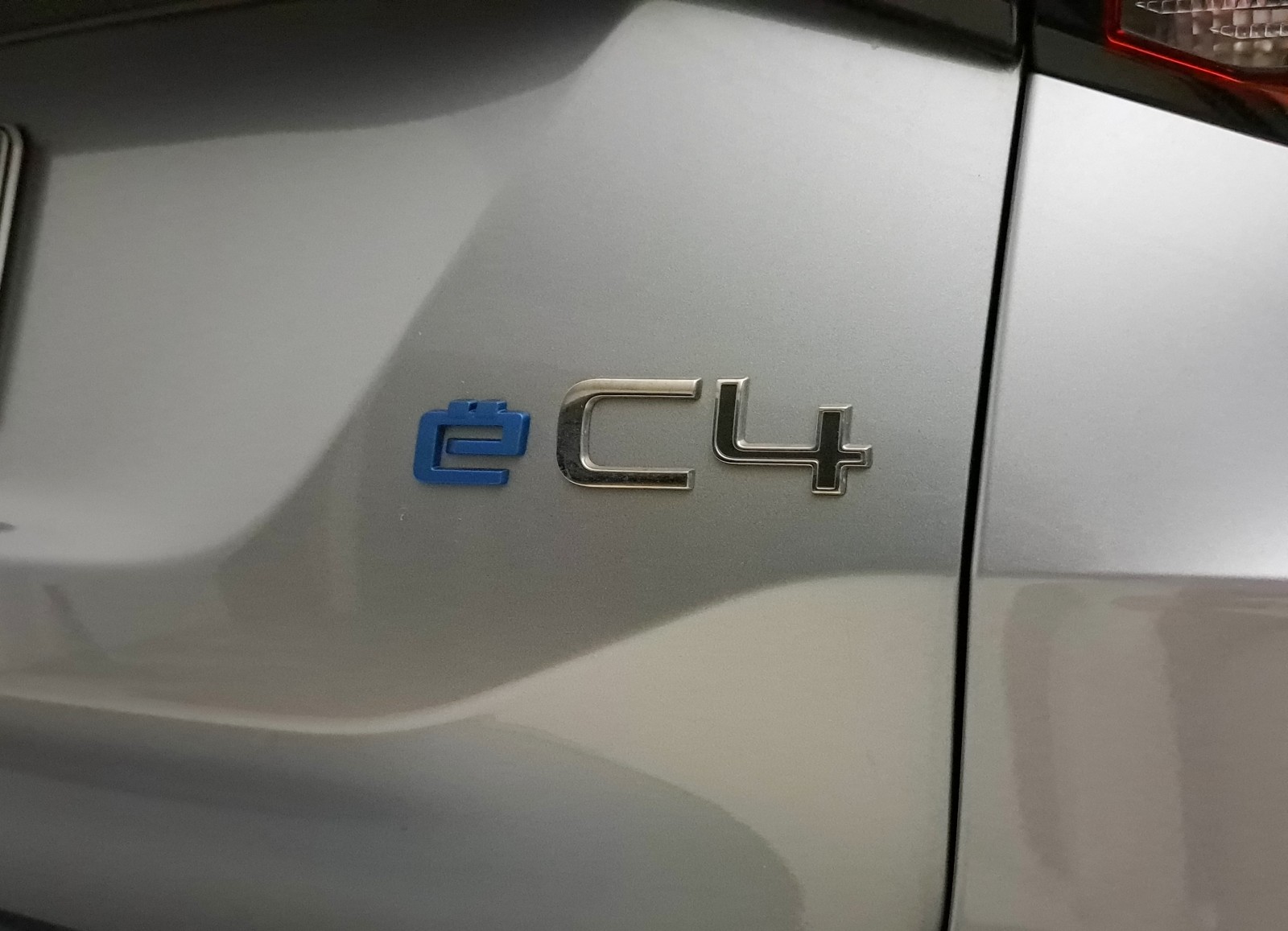 CITROËN ë-C4 50kWh 136cv Automático Shine